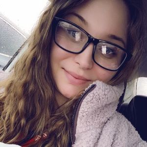 Meet your Posher, Hailey